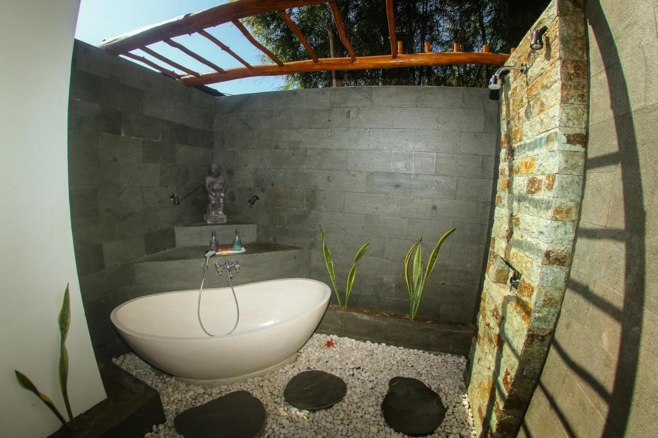 Flower Bud Bungalow Pecatu Exterior foto
