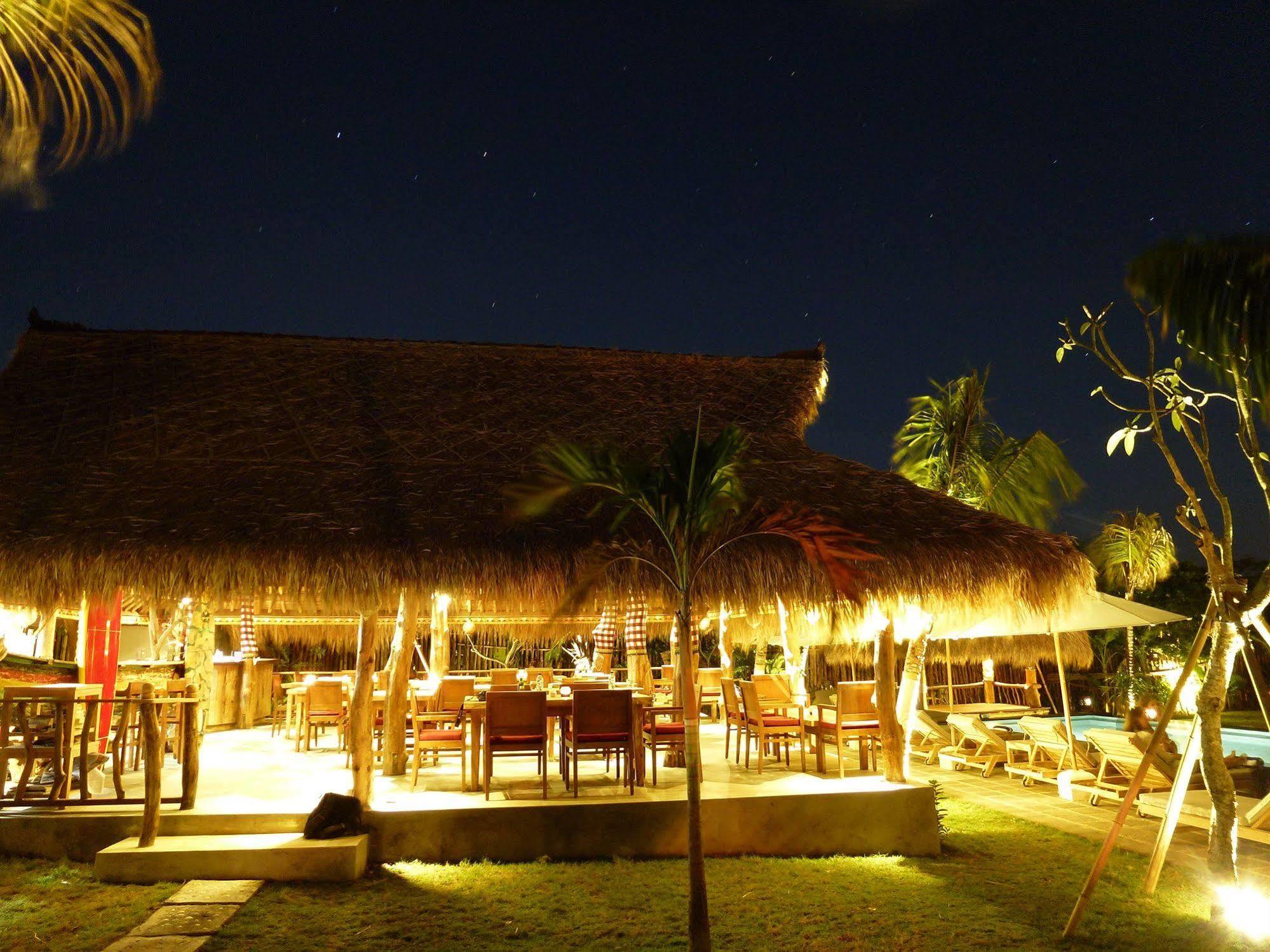 Flower Bud Bungalow Pecatu Exterior foto