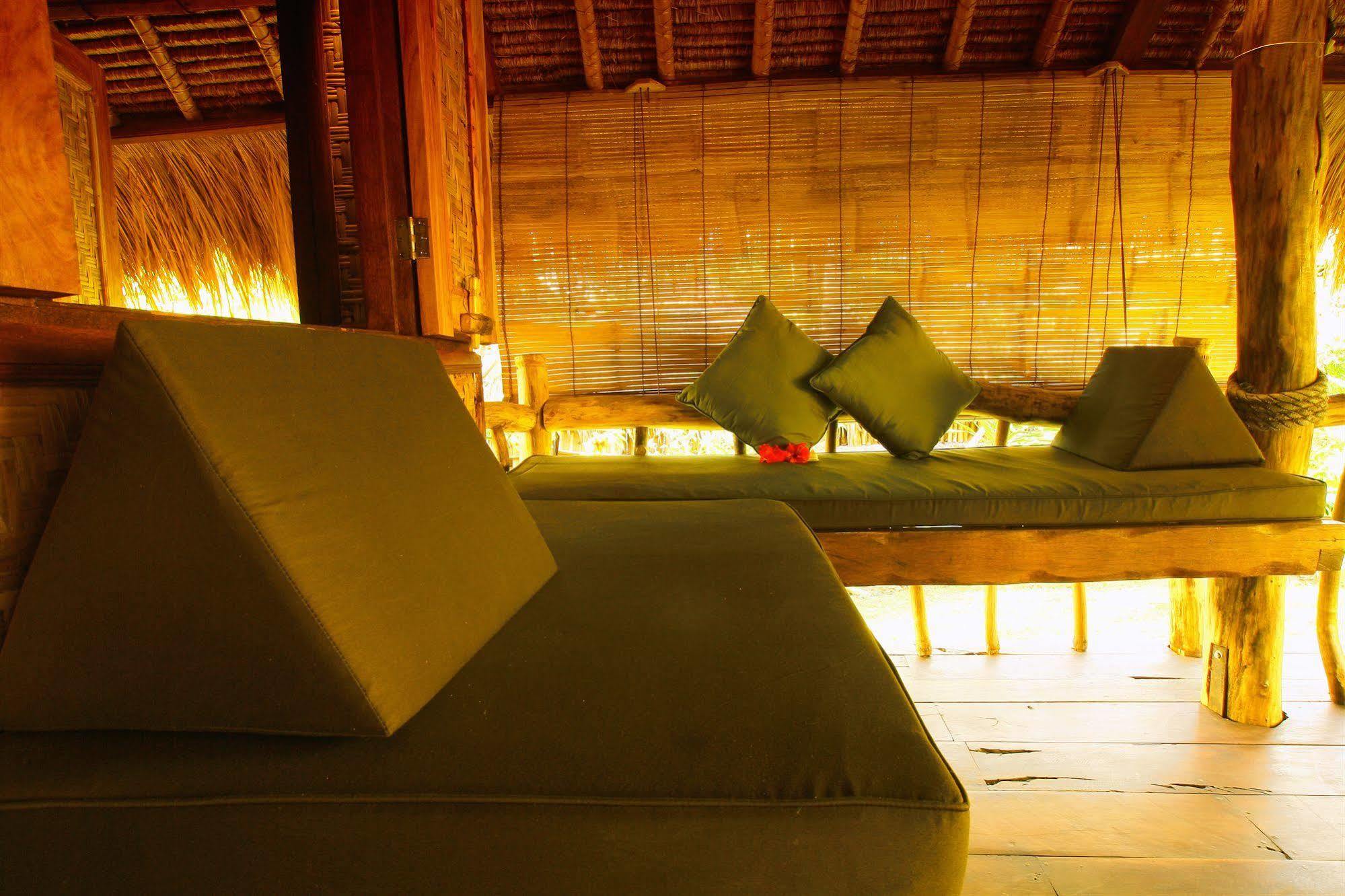 Flower Bud Bungalow Pecatu Exterior foto